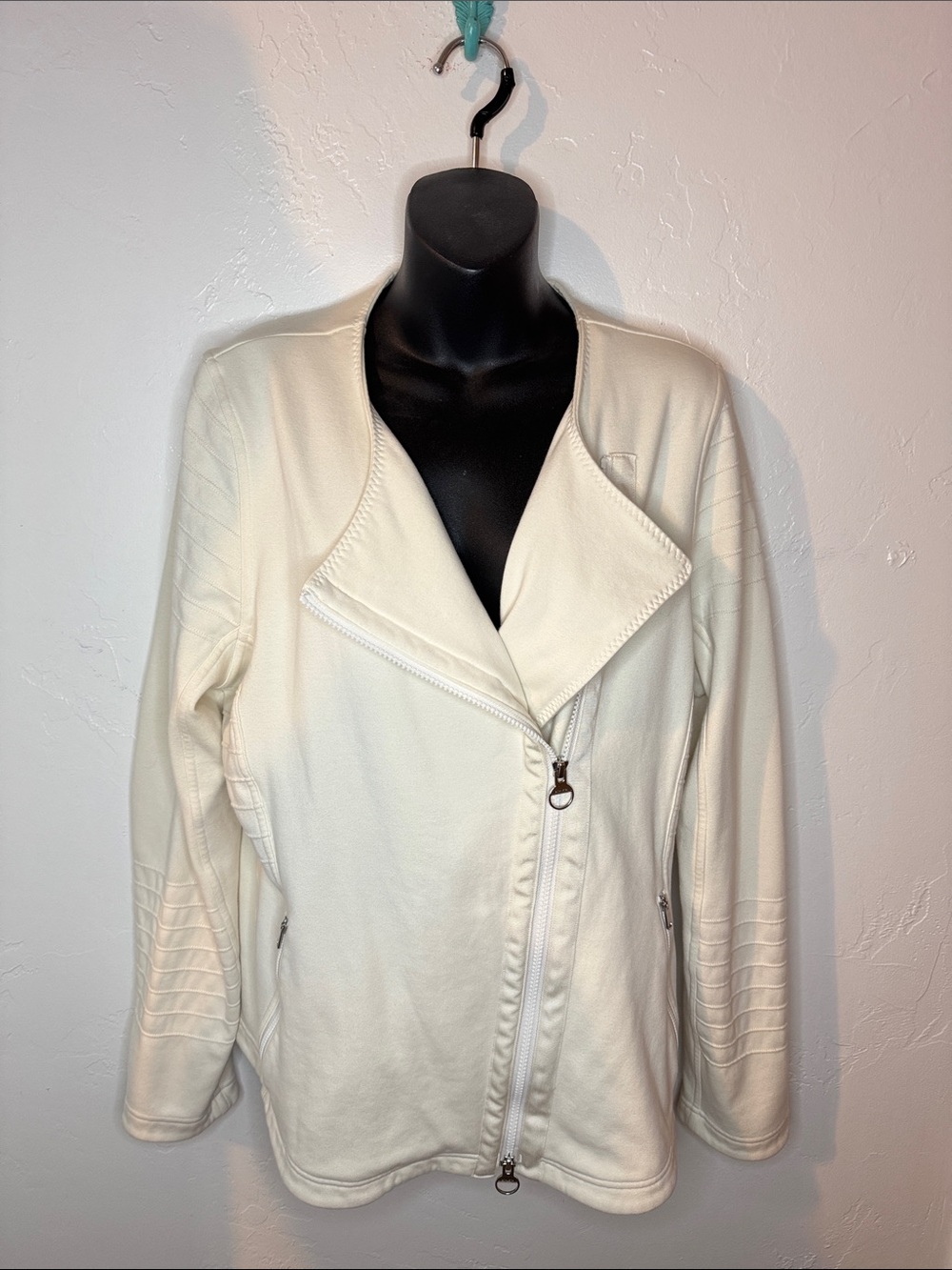 Athleta Triumph cream fleece lined moto jacket XL